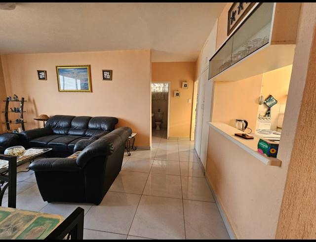 2 BEDROOM FLAT FOR SALE IN DOONSIDE